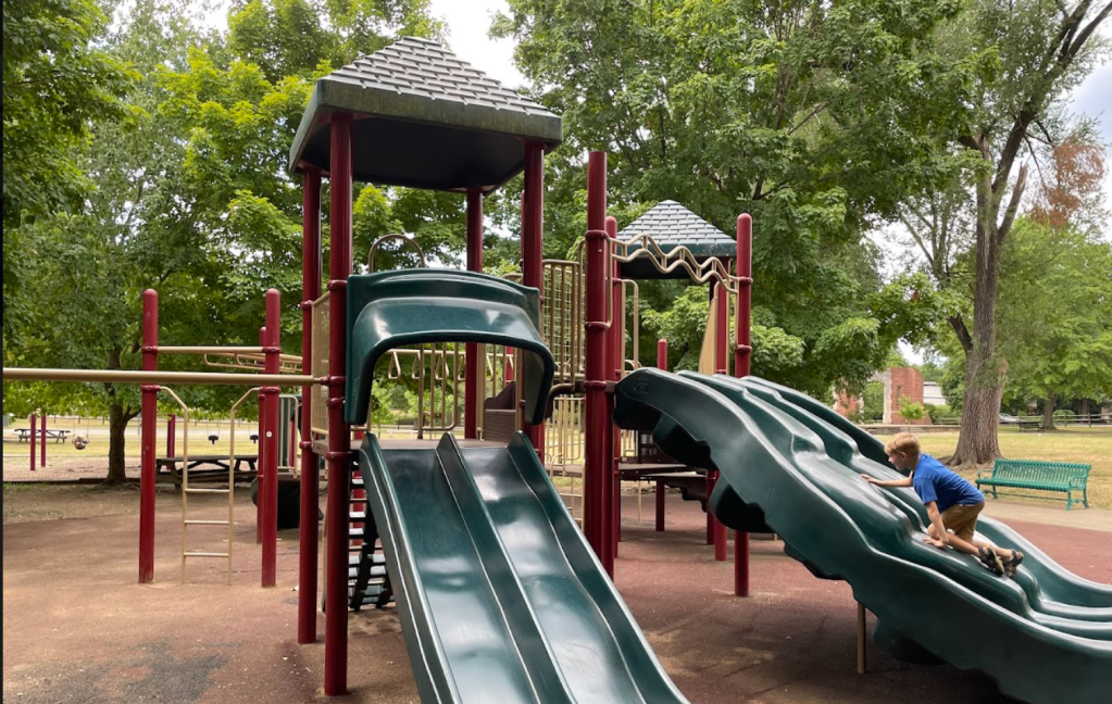 Parmer Park: 3 stars