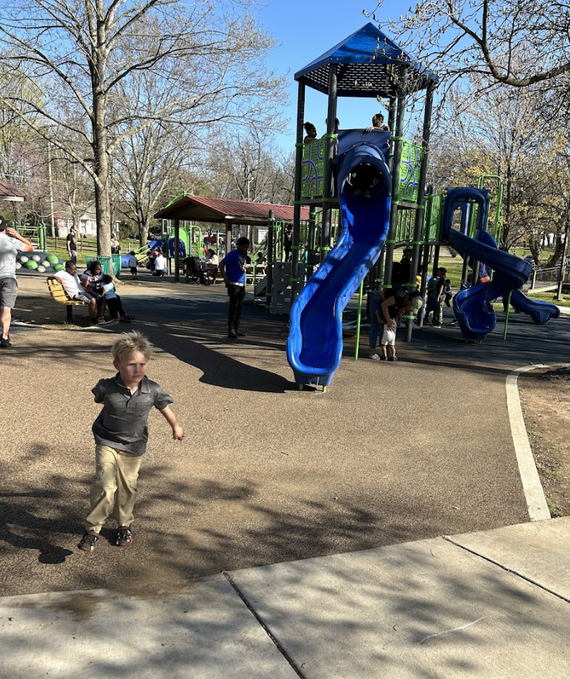 Hermitage Park Playground: 4 stars