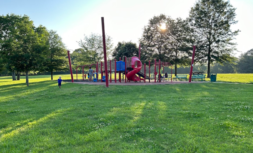 Harpeth Knoll Playground: 3 stars