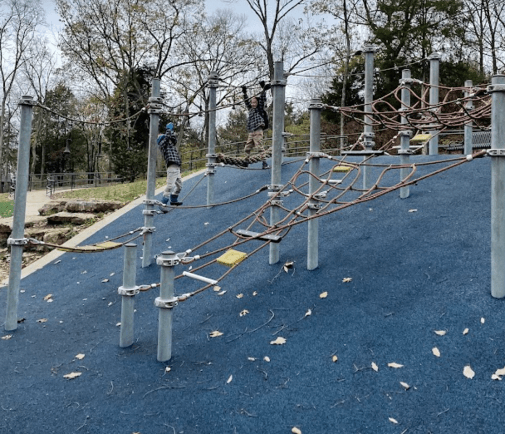 Oakwood Park: 4 stars